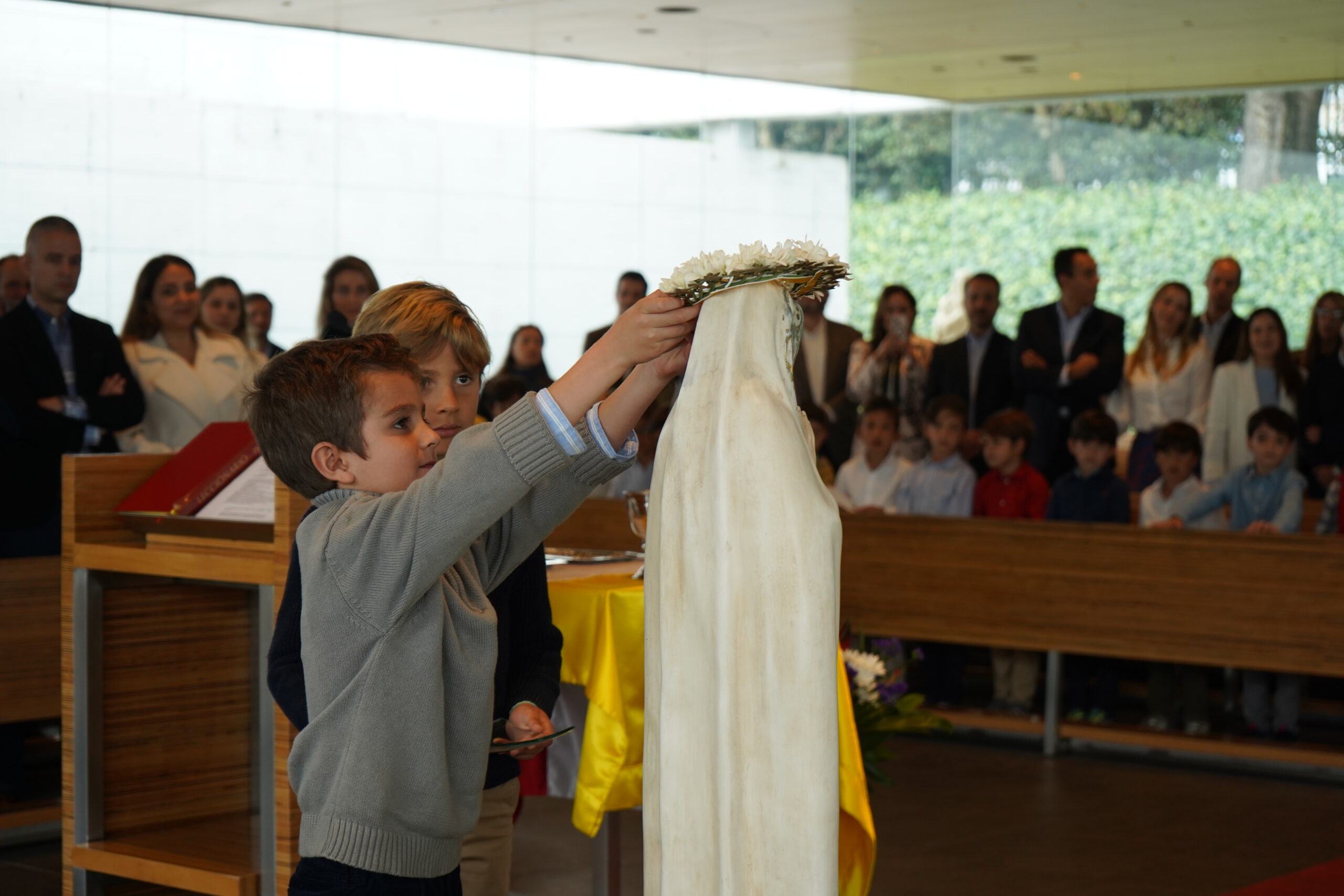 Ceremonia de Consagración a Santa María de Los Caballeros